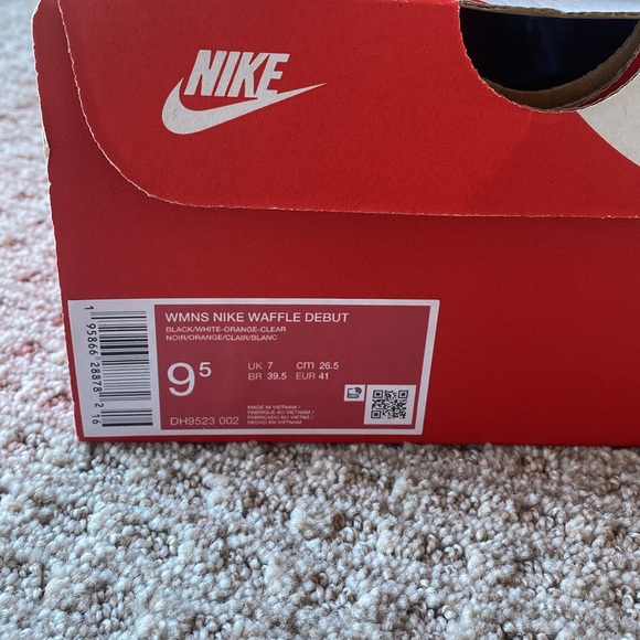 Nike Women’s Waffle Debut Size 9.5 - Picture 6 of 6